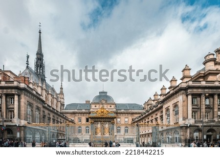 Saint Chapelle front gate and side view