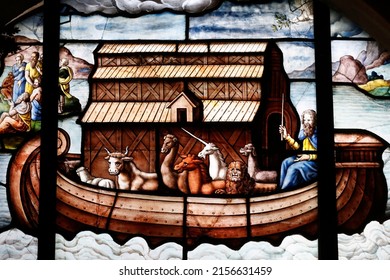 Saint Etienne Du Mont Church.  Stained Glass Window.  Noah's Ark With The Animals. Paris. France.  10-30-2018