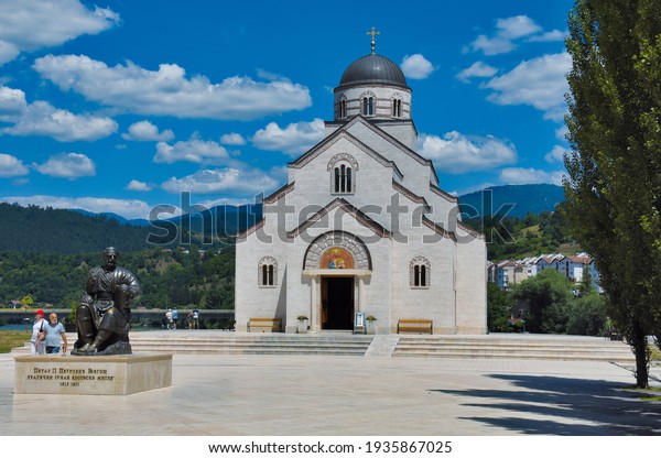 https://image.shutterstock.com/image-photo/saint-lazarus-church-petar-ii-600w-1935867025.jpg