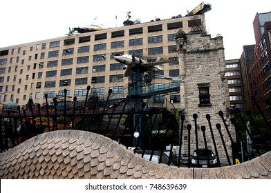 Saint Louis, Mo—November, 3, 2017, View Of The Playground At The City Museum With Airplane Tower And Hanging School Bus.