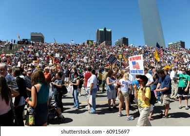 SAINT LOUIS, MISSOURI - SEPTEMBER 12: Rally of the Tea Party Patriots in Downtown Saint Louis under the Arch, on September 12, 2010