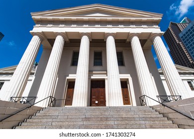 Saint Louis, MO--May 24, 2020; Low Angle View Of Stairs Leading To Front Entrance Of The White Columns Of The Old Courthouse At Saint Louis Arch National Monument Downtown On Riverfront.