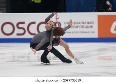 Saint Petersburg, Russia - 25 December 2021: Russian Nationals 2022 Of Figure Skating. Pairs, Free Skating. Evgenia Tarasova, Vladimir Morozov