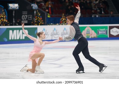 Saint Petersburg, Russia - 25 December 2021: Russian Nationals 2022 Of Figure Skating. Pairs, Free Skating. Natalia Khabibullina, Ilya Knyazhuk