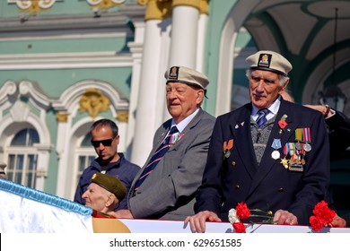 Saint Petersburg /RUSSIA - MAY 9: Old   Veterans  Of  WWII   Veteran Of Arctic Convoy And Veteran From Uzbekistan ? Anniversary Of Victory Day On May 9, 2015 In Saint- Petersburg