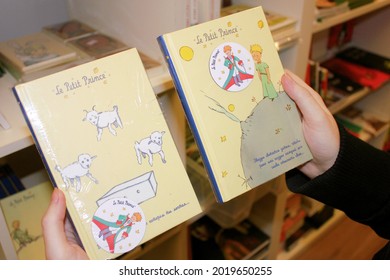 Saint Petersburg, Russia - September 5, 2019: The Little Prince By Antoine De Saint-Exupéry In A Book Store In An Open Art Space With Shops, Galleries And Exhibitions