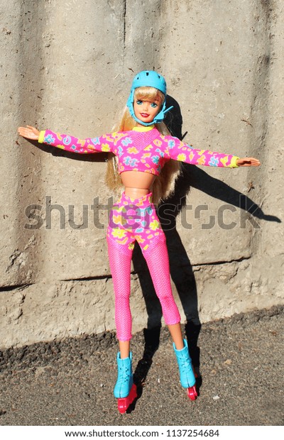 roller skating barbie doll