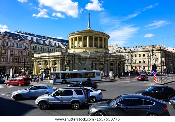Saint Petersburg street panorama with historic
buildings, architecture and pedestrians. Saint Petersburg, Russia
June 29, 2019.