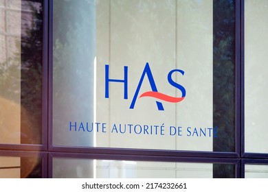 Saint-Denis La Plaine, France - July 3, 2022: Logo On The Building Housing The Headquarters Of The Haute Autorité De Santé (HAS), The French Independent Public Authority In The Field Of Health