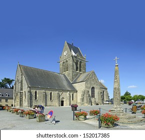 Sainte Mere Eglise Images Stock Photos Vectors Shutterstock