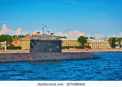 Saint-Petersburg, Russia - 27.07.2014 Russian Combat Submarine No 469 In The River Neva Ready For Navy Day In St Petersburg.Armed Forces. Shipbuilding. Navy