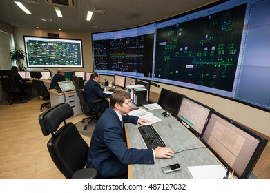 Saint-Petersburg, Russia - September 22, 2016: Control Point City Energy Company. Managers Control The Distribution Of Energy Flows On Areas Of Large Cities On The Power Grid.