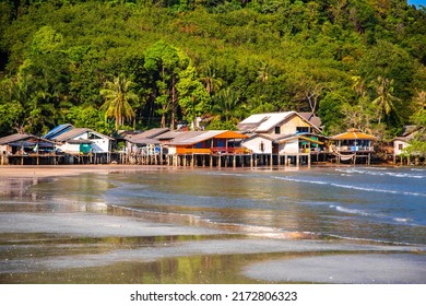 Sairee Beach Or Sai Ri Beach In Chumphon, Thailand