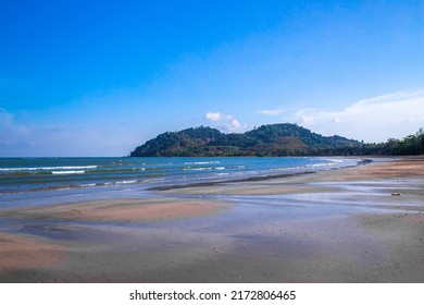 Sairee Beach Or Sai Ri Beach In Chumphon, Thailand