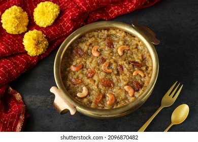 Sakkarai Pongal Indian Festival Food Traditional Popular Mithai Sweet Dessert Made On The Festival Day Of Pongal Makar Sankranti Vishu Diwali India. Payasam In Chennai Tamil Nadu