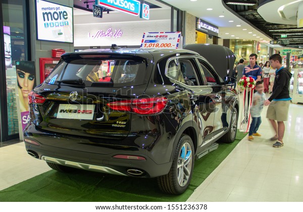 Sakon Nakhon,Thailand,NOVEMBER 03,2019:MG\
Motor,MG HS Elegance,Imported from England,The sporty style is\
unique and therefore is the most popular in Thailand at Robinson,at\
Robinson Sakon\
Nakhon,Thai.