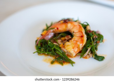 Salad Chakram And Shrimp On Dish