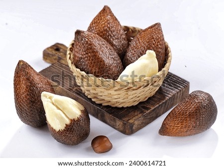 Salak, snake skin fruit, is one of many kind fruit that is much preferred by people because its taste is sweet, crunchy and because it has a high nutrient content and have good prospects for cultivate