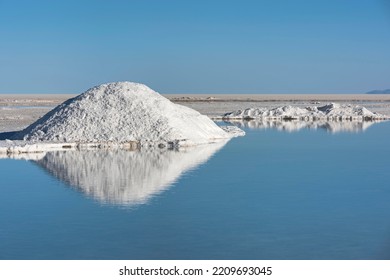 Salar De Uyuni, Altiplano, 3670 M Above Sea Level, Bolivia, South America