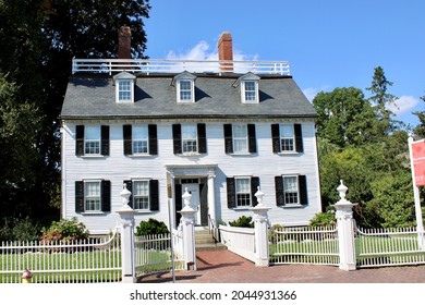 Salem, MA, USA, 9.13.21 - The Mansion From The Movie Hocus Pocus.  The Ropes Mansion Is A Georgian Colonial And A Historic Home In Addition To Being Made Famous From The Disney Film. 