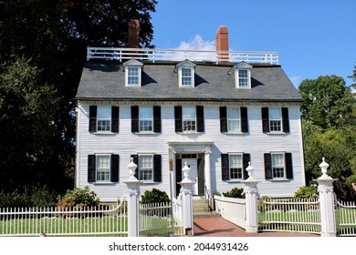 Salem, MA, USA, 9.13.21 - The Mansion From The Movie Hocus Pocus.  The Ropes Mansion Is A Georgian Colonial And A Historic Home In Addition To Being Made Famous From The Disney Film. 