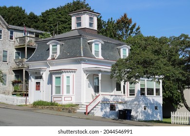 Salem, MA, USA, 9.13.21 - The Original Max And Dani House From The Halloween Movie Hocus Pocus. This Residential Property Is Where Several Scenes From The Iconic Disney Movie Were Filmed.