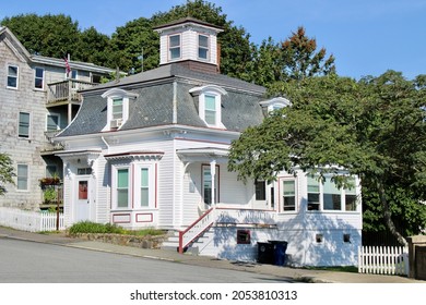 Salem, MA, USA, 9.13.21 - The Original Max And Dani House From The Halloween Movie Hocus Pocus. This Residential Property Is Where Several Scenes From The Iconic Disney Movie Were Filmed.