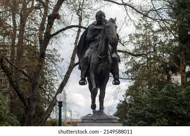 Salem, OR, USA - Mar 31, 2022: Front View Of The Circuit Rider, A Bronze Sculpture By Alexander Phimister Proctor, Located In Capitol Park, East Of The Oregon State Capitol In Salem, Oregon.