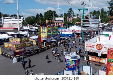 Salem, Oregon USA - August 28, 2021: An Elevated View From The Chairlifts, Of People Ordering Food From Food Concession At The Oregon State Fair