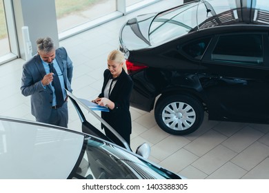 Car Sell Agent Customer Car Showroom Stock Photo 1452049028 | Shutterstock