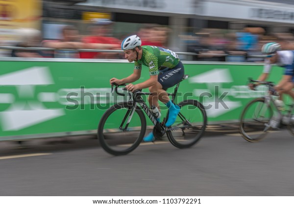 ovo bike race