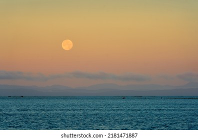 Salish Sea Georgia Strait Moonset Moonset Stock Photo 2181471887