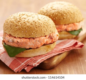 Salmon Burger