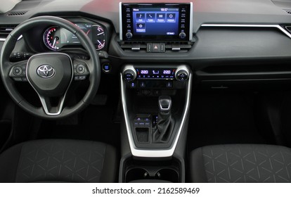 4,925 Toyota Car Dashboard Images, Stock Photos & Vectors | Shutterstock