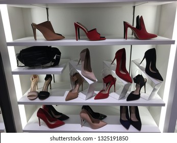 heel store in mall