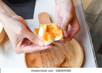 Salted Egg Yolk Custard Lava Bun Baozi 