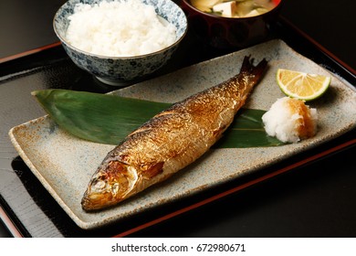 Salt-grilled Pacific Herring