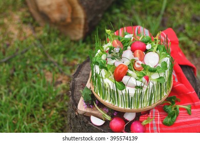 Salty cake with vegetables