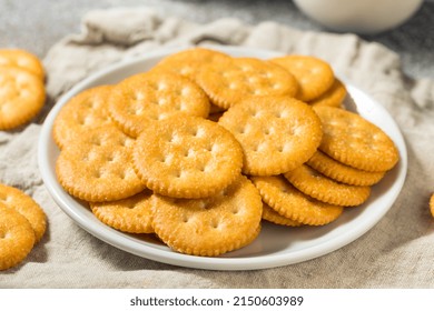Salty Crispy Round Crackers Ready to Eat