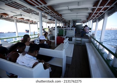 Salvador, Bahia, Brazil - August 28, 2017: Speedboat For Transporting People For Crossing From Mar Grande To Salvador Through The Baía De Todos Os Santos.