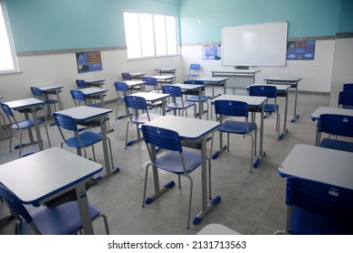 Salvador, Bahia, Brazil - February 22, 2022: Desk And Furniture Of A Public School Classroom In The City Of Salvador