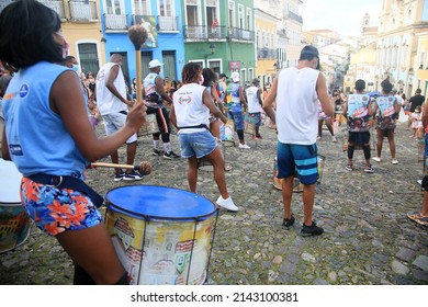 2,207 Brazilian percussion Stock Photos, Images & Photography ...