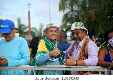 Salvador, Bahia, Brazil - March 16, 2022: Followers Of President Jair Bolsonaro Wait For Him At Bonfim Church During A Visit To The City Of Salvador.