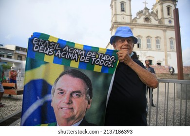 Salvador, Bahia, Brazil - March 16, 2022: Followers Of President Jair Bolsonaro Wait For Him At Bonfim Church During A Visit To The City Of Salvador.