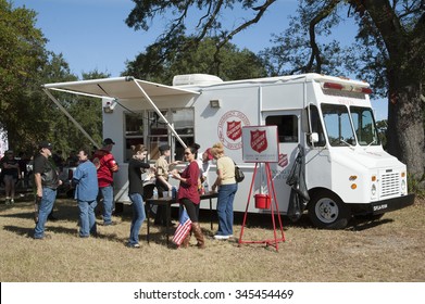 SALVATION ARMY EMERGENCY SERVICE FEEDING TRUCK IN PENSACOLA FL USA - VETERANS DAY 2013 - Salvation Army Emergency Disaster Services Truck Serving Food On Veterans Day Pensacola Fl USA