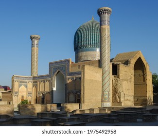 Samarkand, Uzbekistan - 09 05 2010 : Sunset Side View Of Landmark Monument Gur E Amir, Mausoleum Of Amir Timur Or Tamerlane In UNESCO Listed City