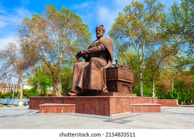 Samarkand, Uzbekistan - April 17, 2021: Amir Timur Or Tamerlane Monument In Samarkand City, Uzbekistan. Amir Temur Was A Turco Mongol Conqueror Who Founded The Timurid Empire.