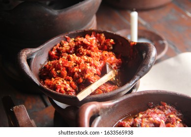 Sambal Goreng Indonesian Food That Tastes Stock Photo 1633565938 ...