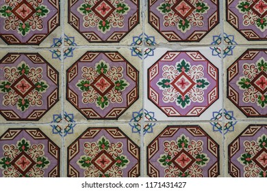 Same tiles, different restoration process, background pattern