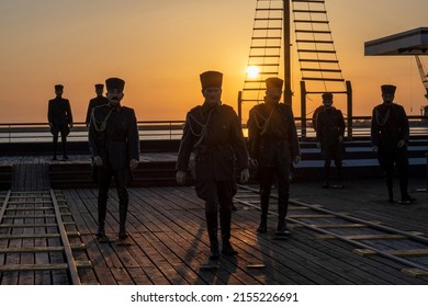 Samsun, Turkey - 12 May 2022 : Tobacco Pier Is A Pier Where Mustafa Kemal Atatürk First Stepped In To Launch The Turkish War Of Independence. Today, It Is Exhibited As Wax Sculptures. Sunset.